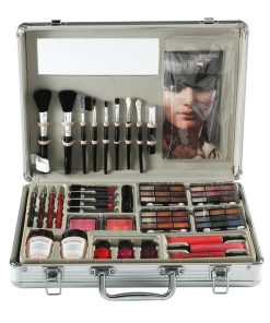 Makeup set.